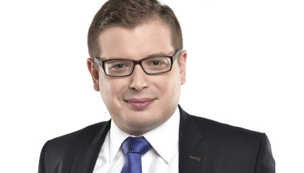 Pałacowej przepychanki ciąg dalszy
