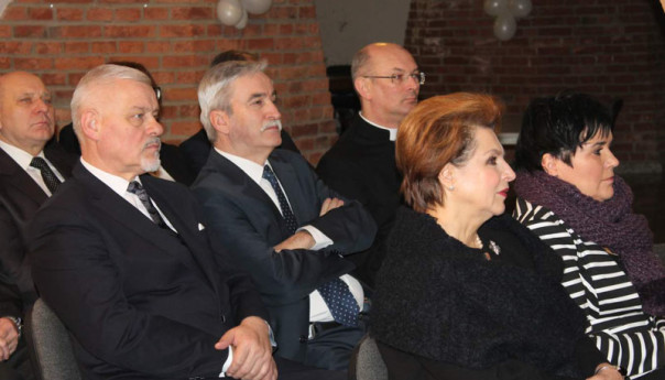 Tysiące młodzieży z całego świata pod Warszawą