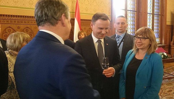 Muzeum w Ossowie: Wszystkie ręce na pokład!