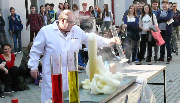 Zostań chemikiem w Wołominie