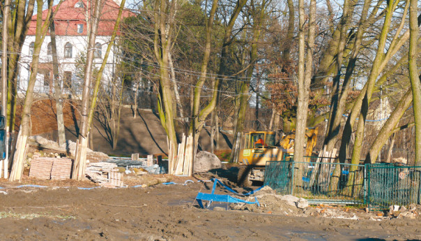 Park przy muzeum zagrożony?