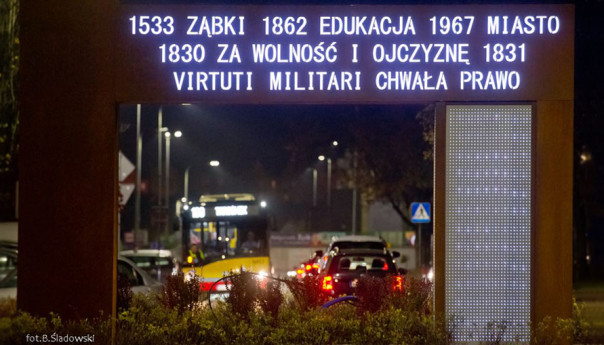 Bardziej szpeci niż zdobi