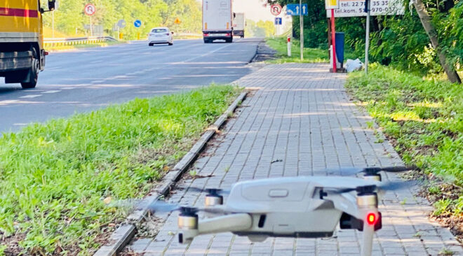 Dron na kierowców
